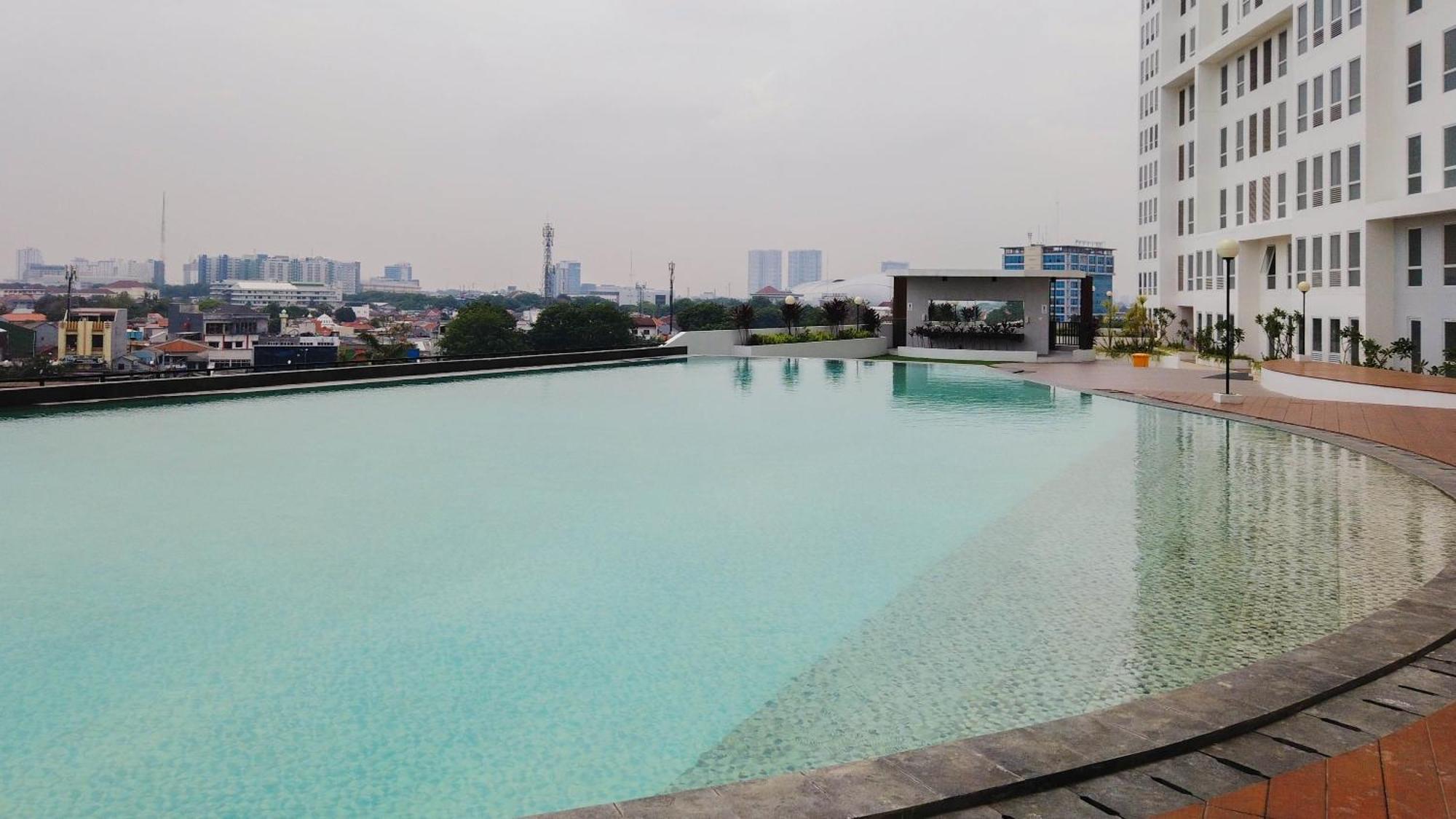 Apartemen Pleasant Patraland Urbano Near Station By Travelio Bekasi
