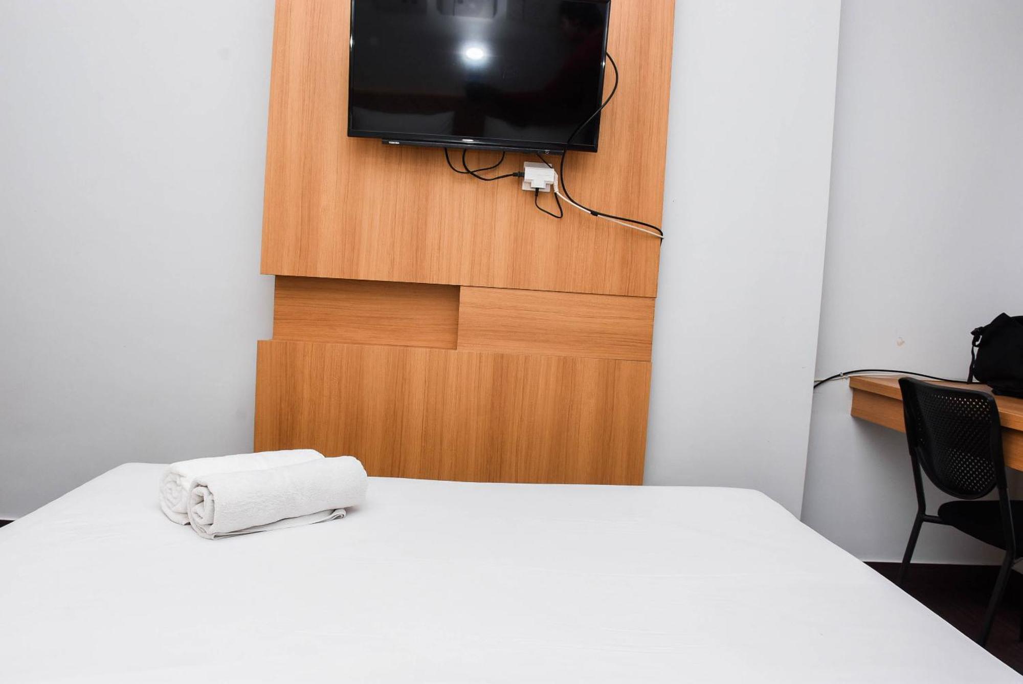 Pleasant Patraland Urbano Near Station By Travelio Bekasi